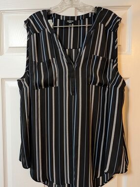 Torrid Harper Black Striped V-Neck Blouse - Blue & White Stripes - Size 2 / 2X
